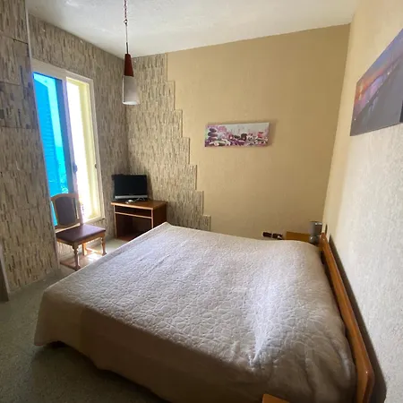 Anna's Apartment
